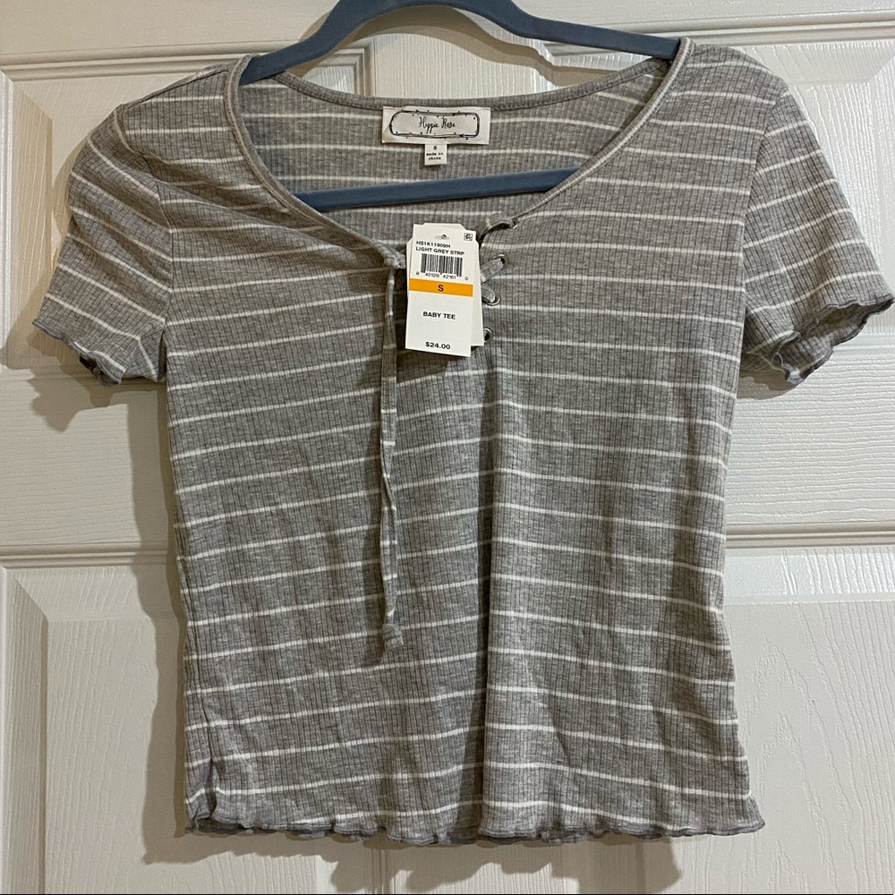 🎈Sale🎈Gray Lace Up Top With Lettuce Trim Sleeves - Picture 2 of 2